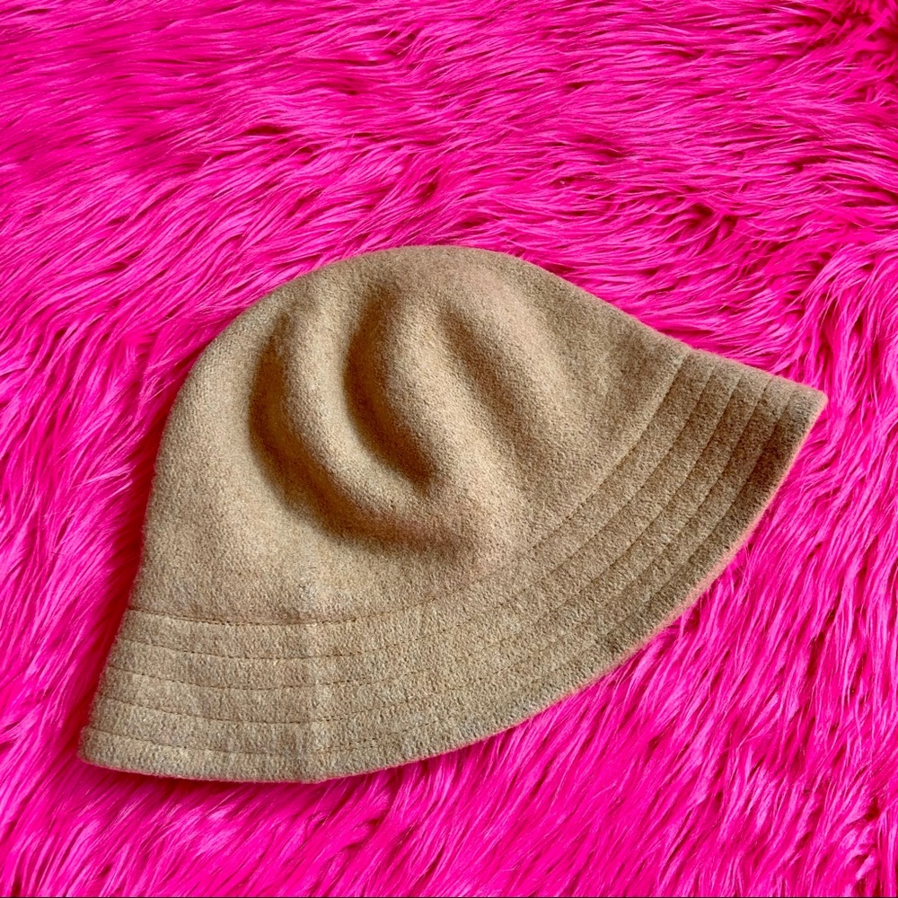 60’s/70’s Vintage Tan Wool Bucket Hat